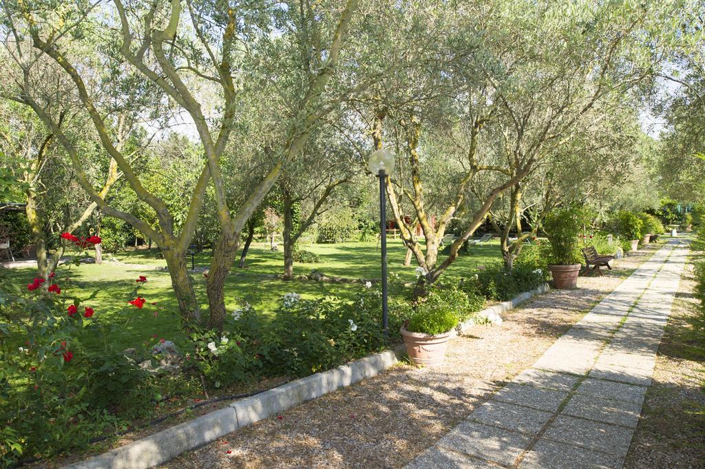Country Apartments Castel di Decima Exterior foto