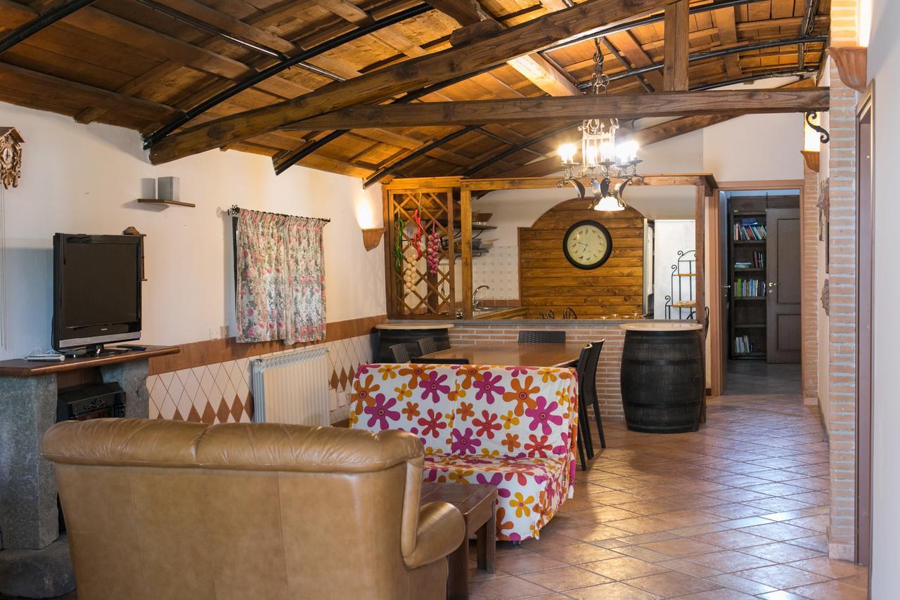 Country Apartments Castel di Decima Exterior foto
