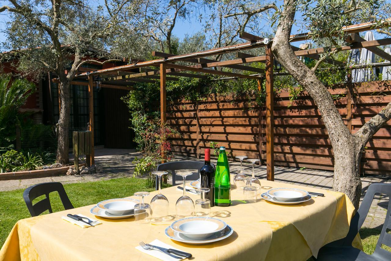 Country Apartments Castel di Decima Exterior foto